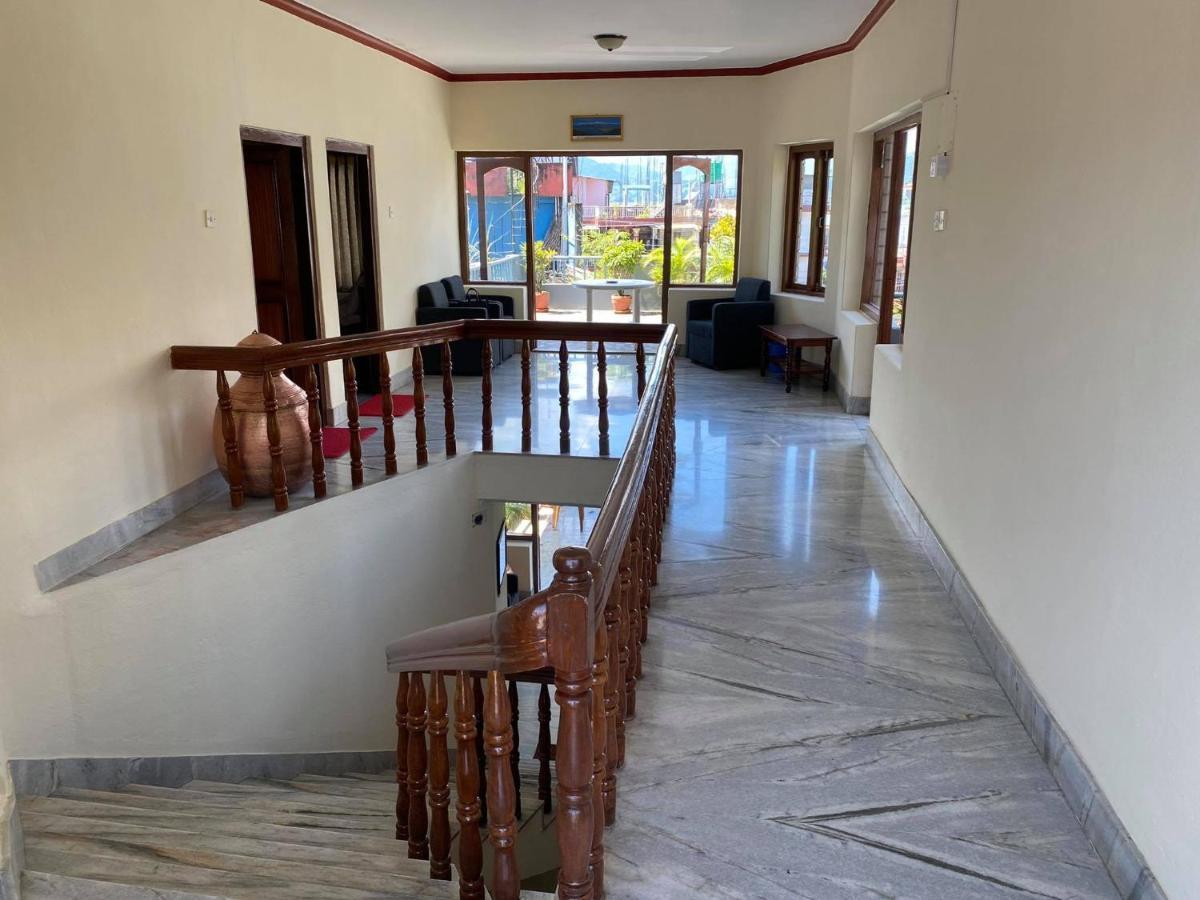 Hotel Blue Magnet Pokhara Bagian luar foto