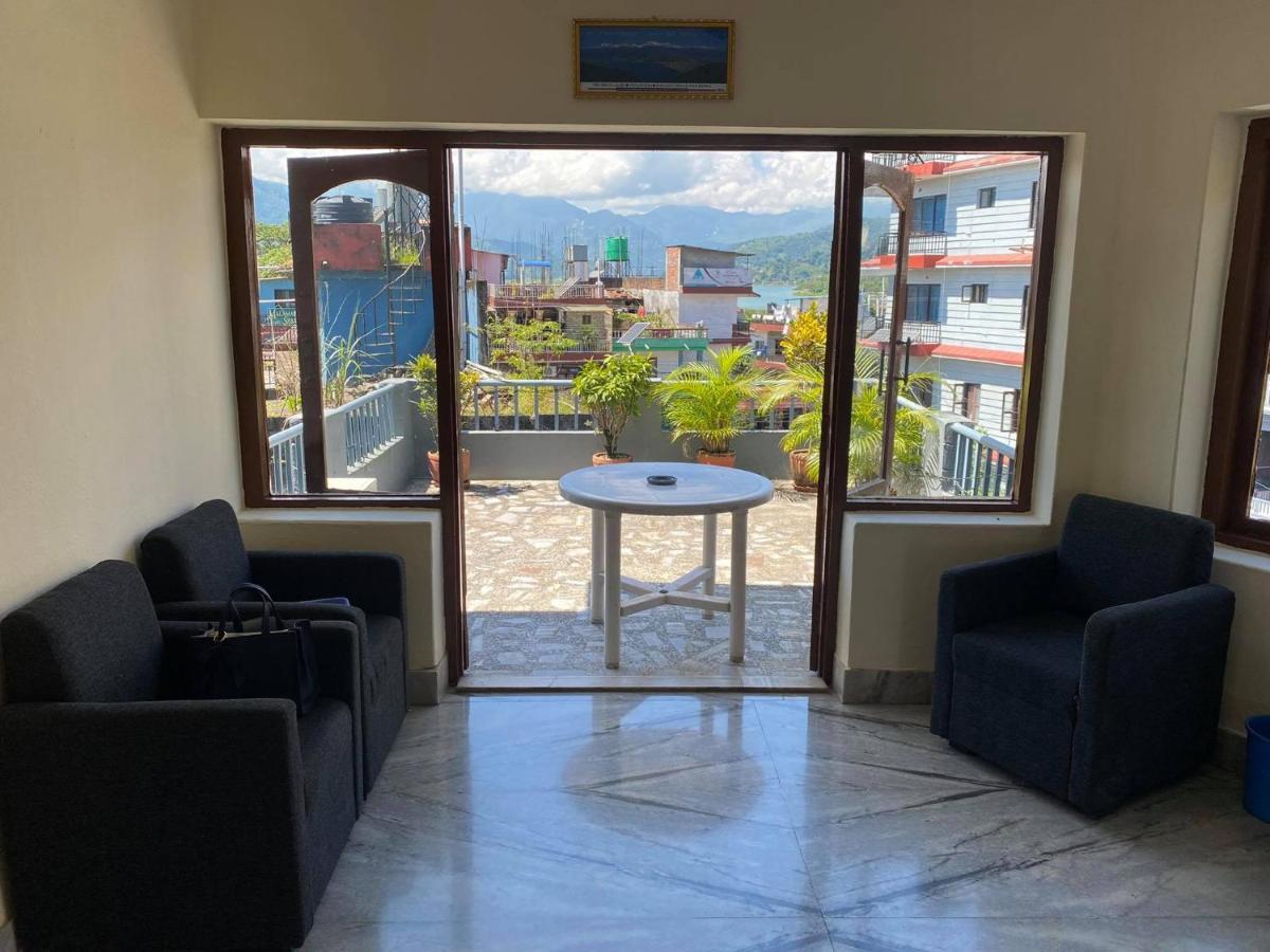 Hotel Blue Magnet Pokhara Bagian luar foto