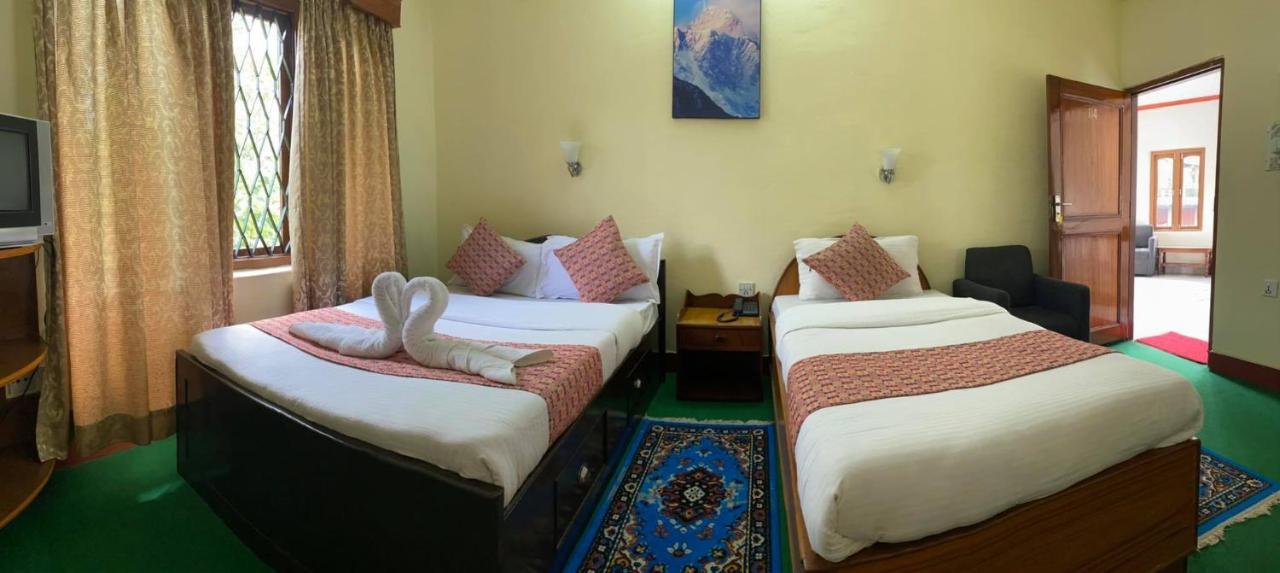 Hotel Blue Magnet Pokhara Bagian luar foto
