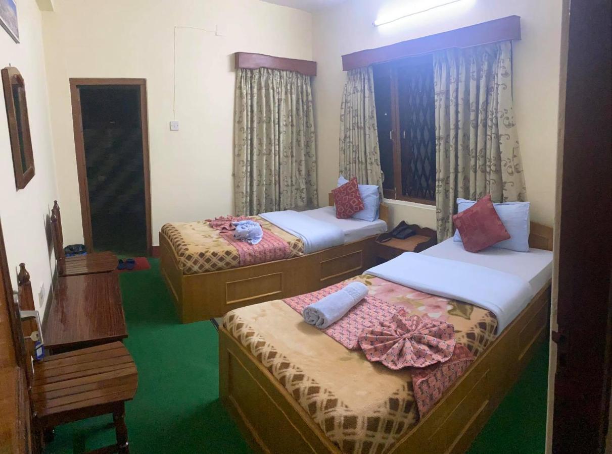 Hotel Blue Magnet Pokhara Bagian luar foto