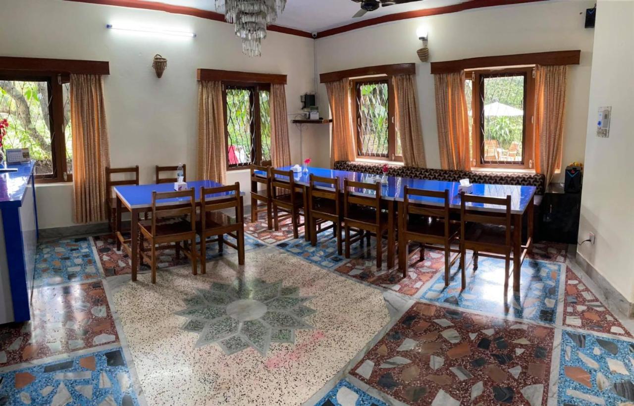 Hotel Blue Magnet Pokhara Bagian luar foto