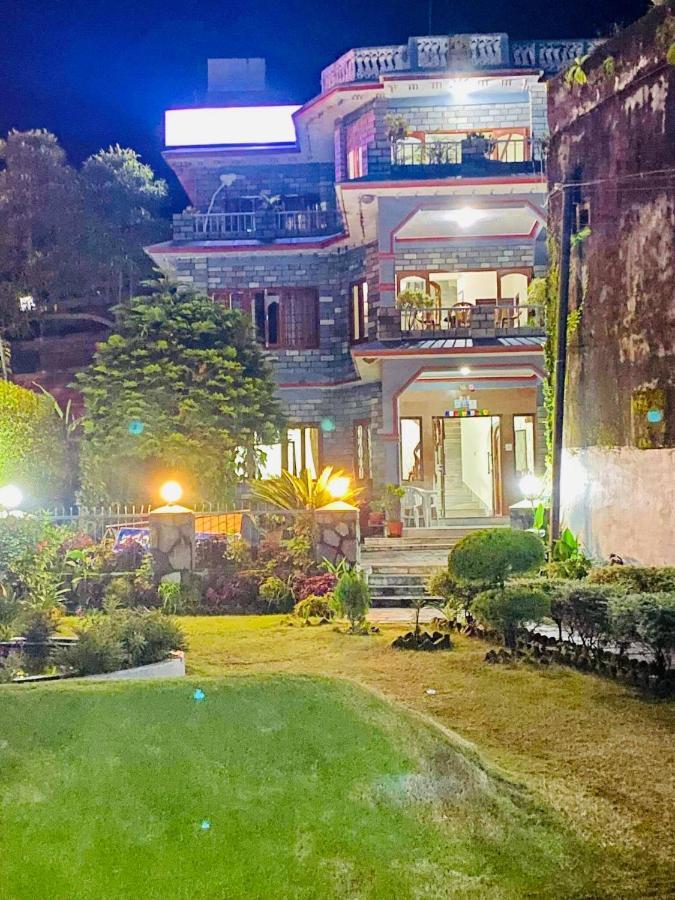 Hotel Blue Magnet Pokhara Bagian luar foto