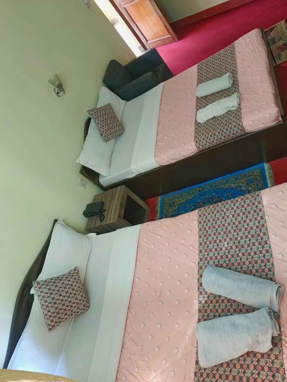 Hotel Blue Magnet Pokhara Bagian luar foto