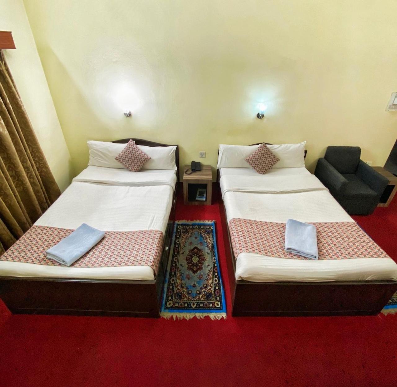 Hotel Blue Magnet Pokhara Bagian luar foto